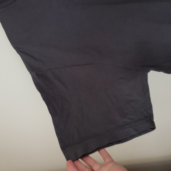 American apparel thrive A world of wonder lizard tee shirt. Sz XL. - Picture 6 of 9